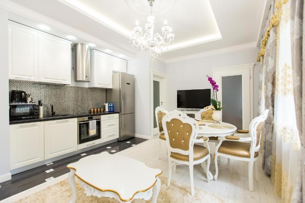 Pk Apartments-lipowa Street-center *